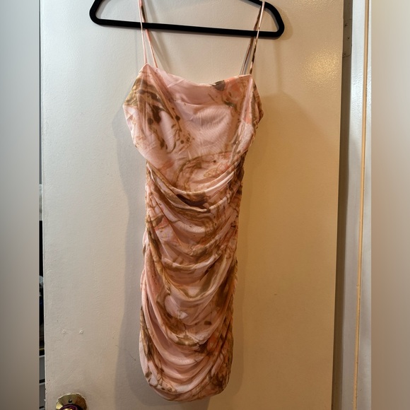 Windsor - Picture 1 of 2